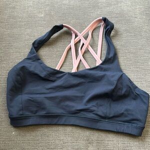Lululemon sports bra good condition